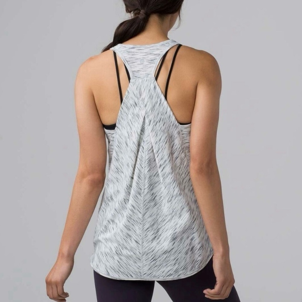 Lululemon Essential Tank
Tiger Space Dye Black White